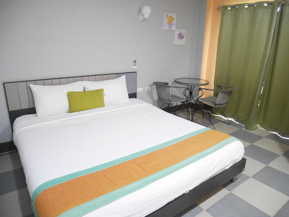Nasa Hotel Phuket Exterior foto