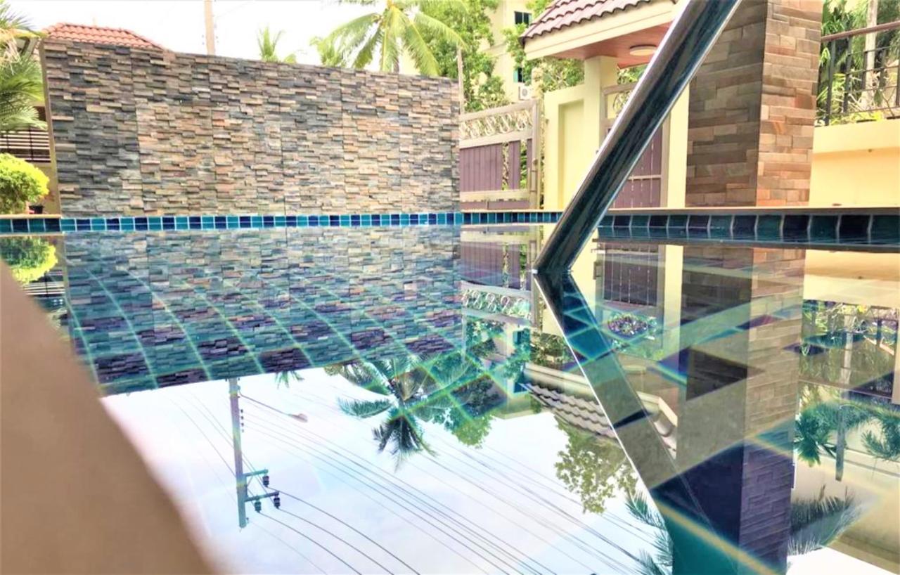 Nasa Hotel Phuket Exterior foto